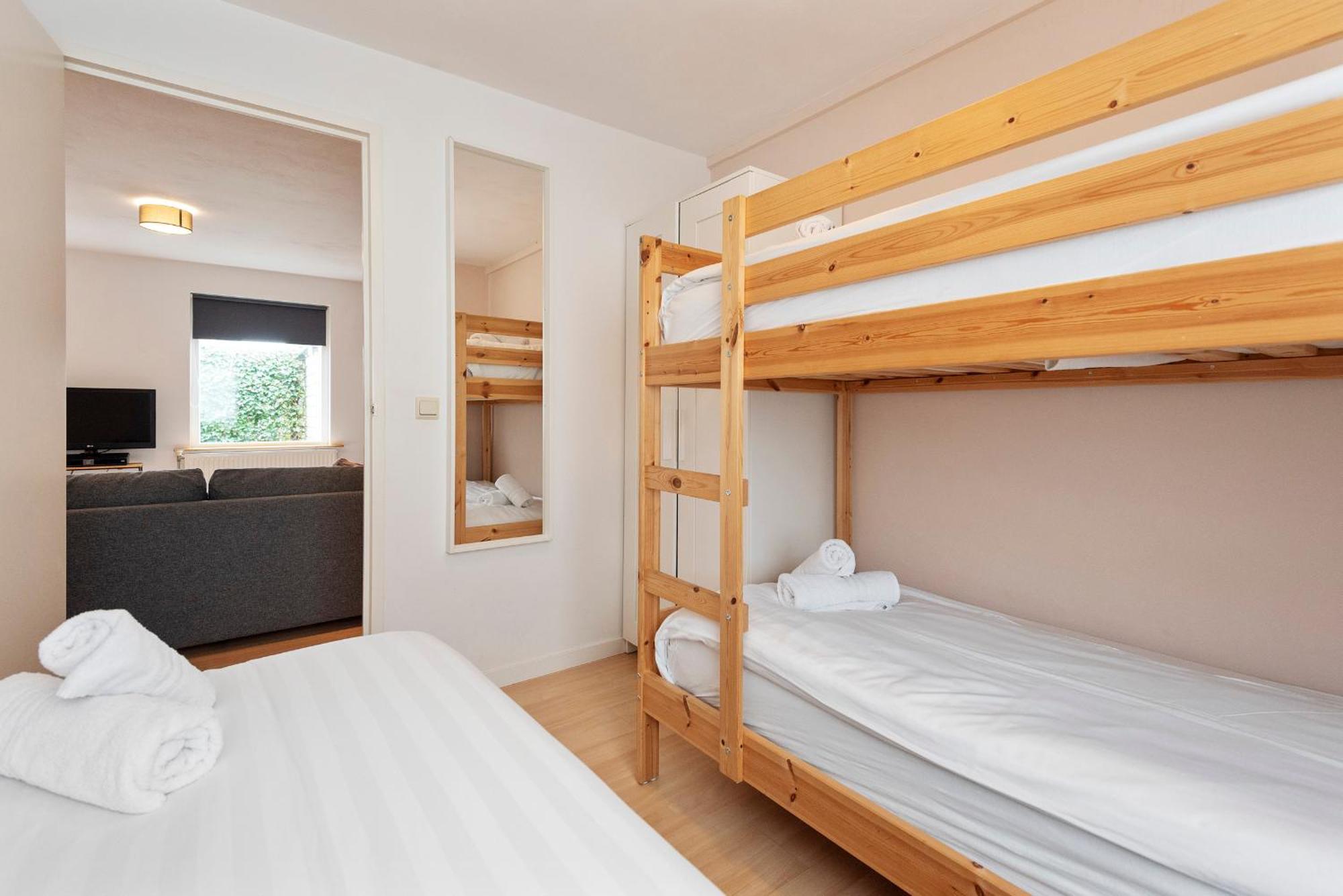Spacious Family Holiday Home Зандфорт Экстерьер фото
